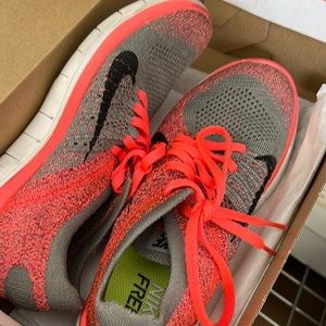 Tennis shoes very comfortable and cute